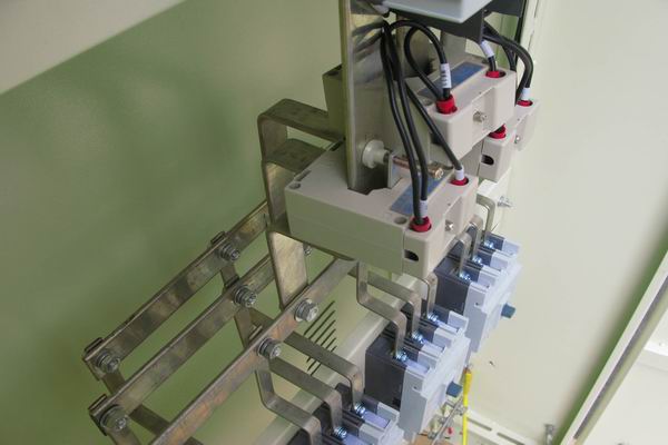 沽源配电柜-应急照明配电柜使用对工作人员的具